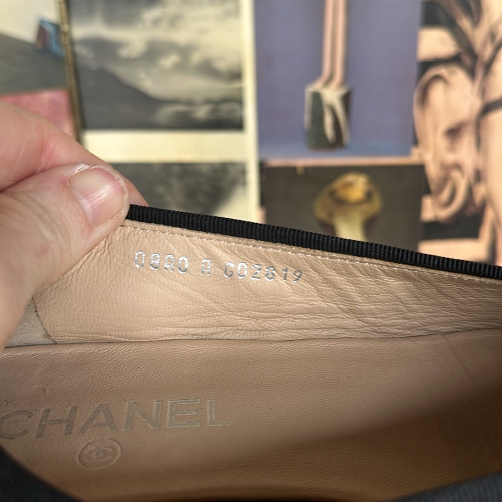 CHANEL Black Patent Leather Ballet Flats - Picture 12 of 12